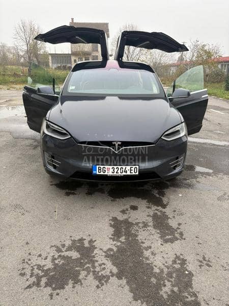 Tesla Model X premium