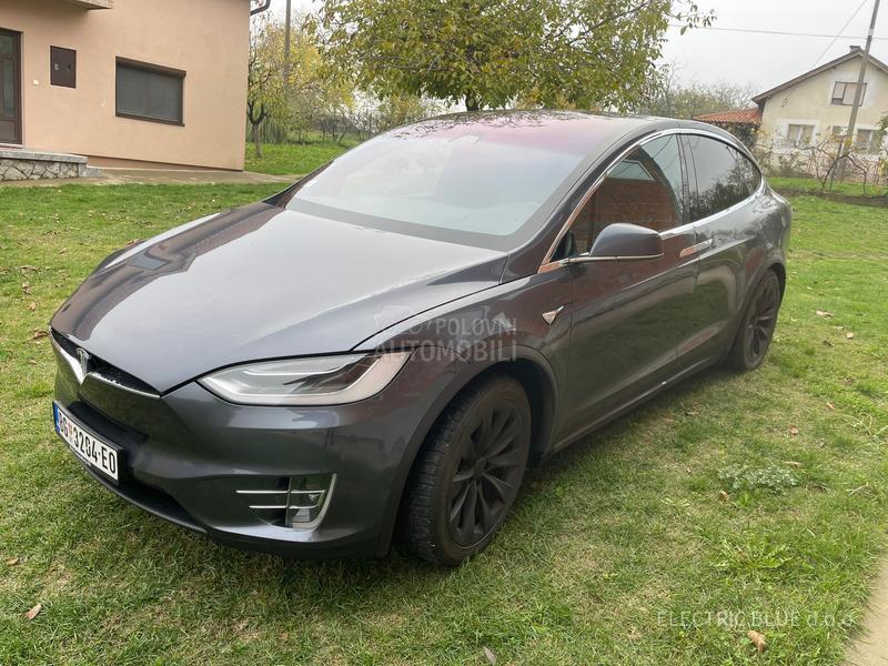 Tesla Model X premium