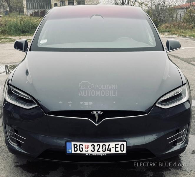 Tesla Model X premium