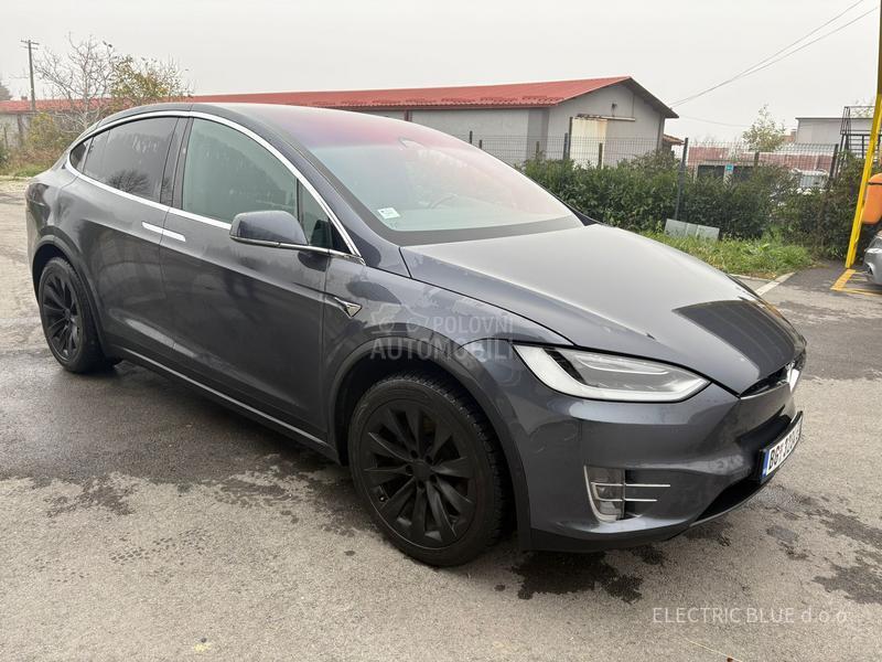 Tesla Model X premium