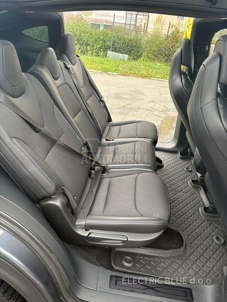 Tesla Model X premium