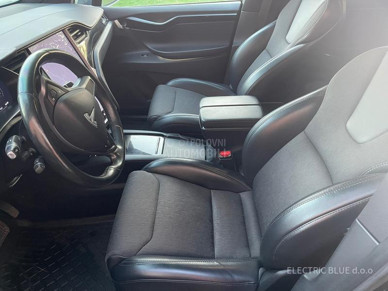 Tesla Model X premium