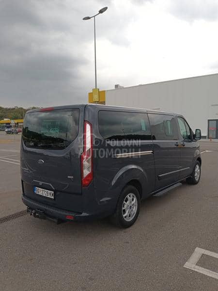 Ford Transit Custom Tourneo