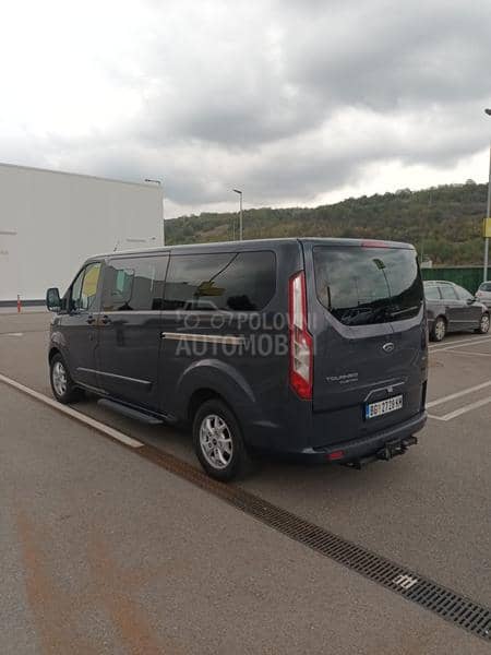 Ford Transit Custom Tourneo
