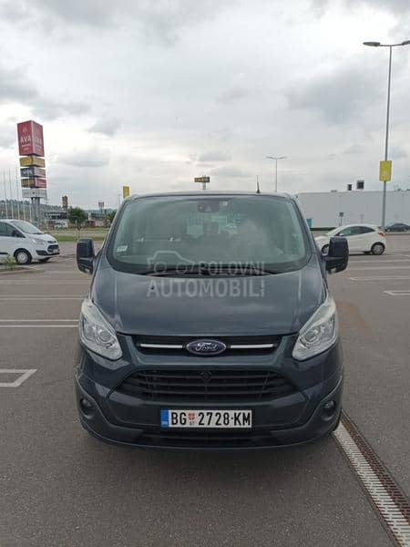 Ford Transit Custom Tourneo