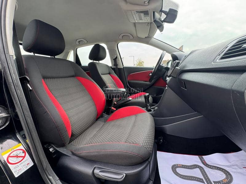Volkswagen Polo NAV