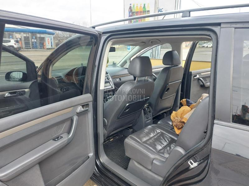 Volkswagen Touran CROSS