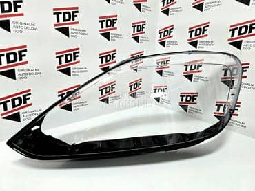 Staklo fara za Porsche Cayenne od 2024. do 2026. god.