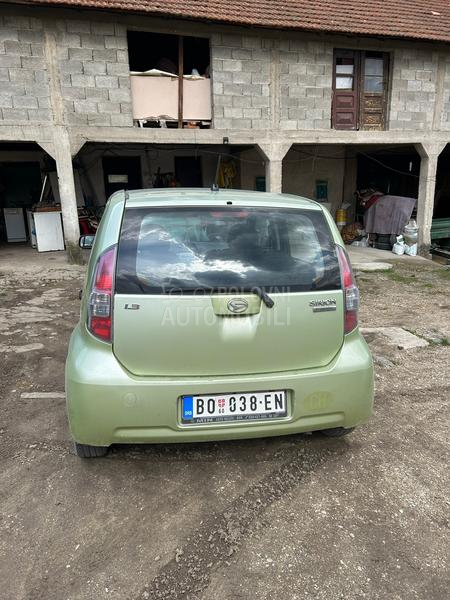 Daihatsu Sirion 