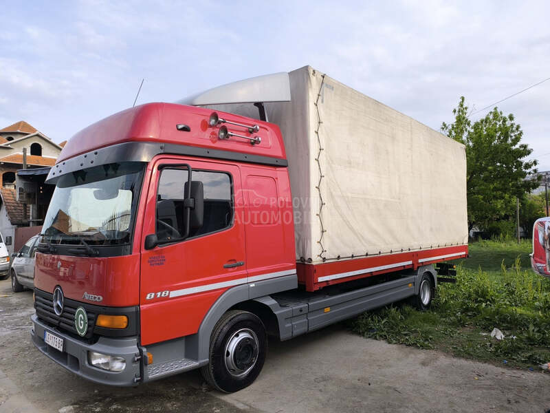 Mercedes Benz 818