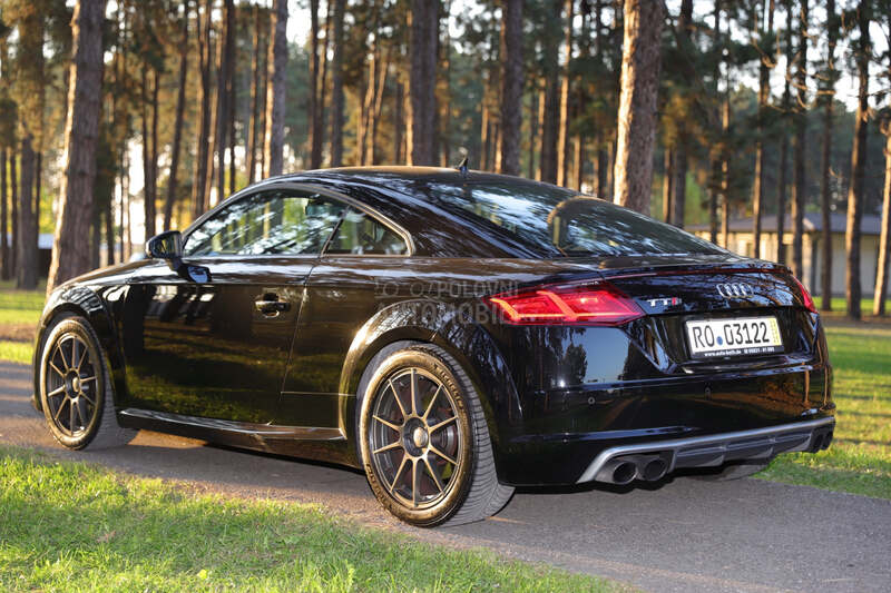 Audi TTS QUATTRO