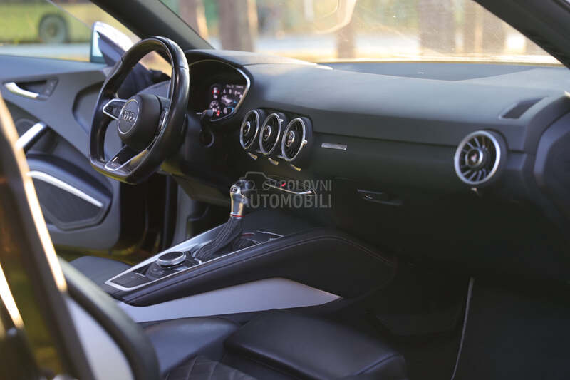 Audi TTS QUATTRO