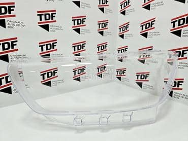 Staklo fara za Volvo XC40 od 2020. do 2023. god.