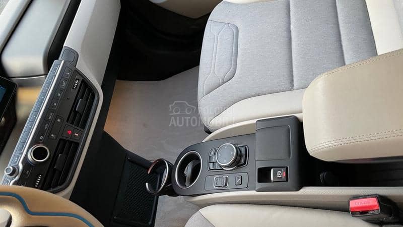 BMW i3 Harman Kardon