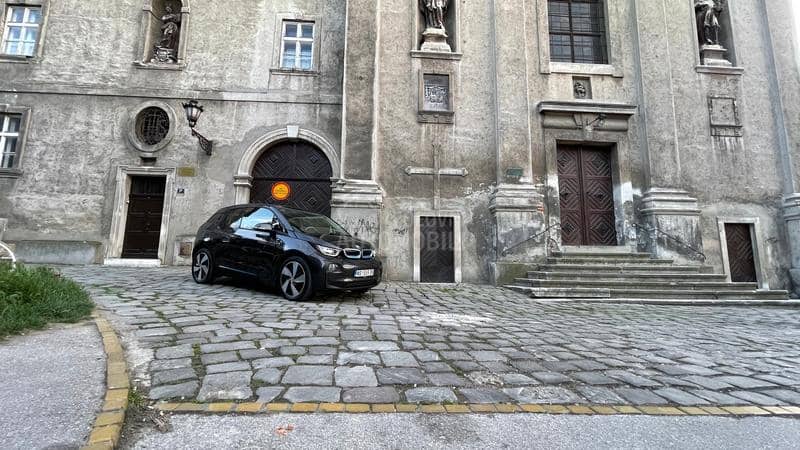 BMW i3 Harman Kardon