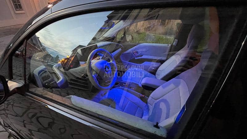 BMW i3 Harman Kardon