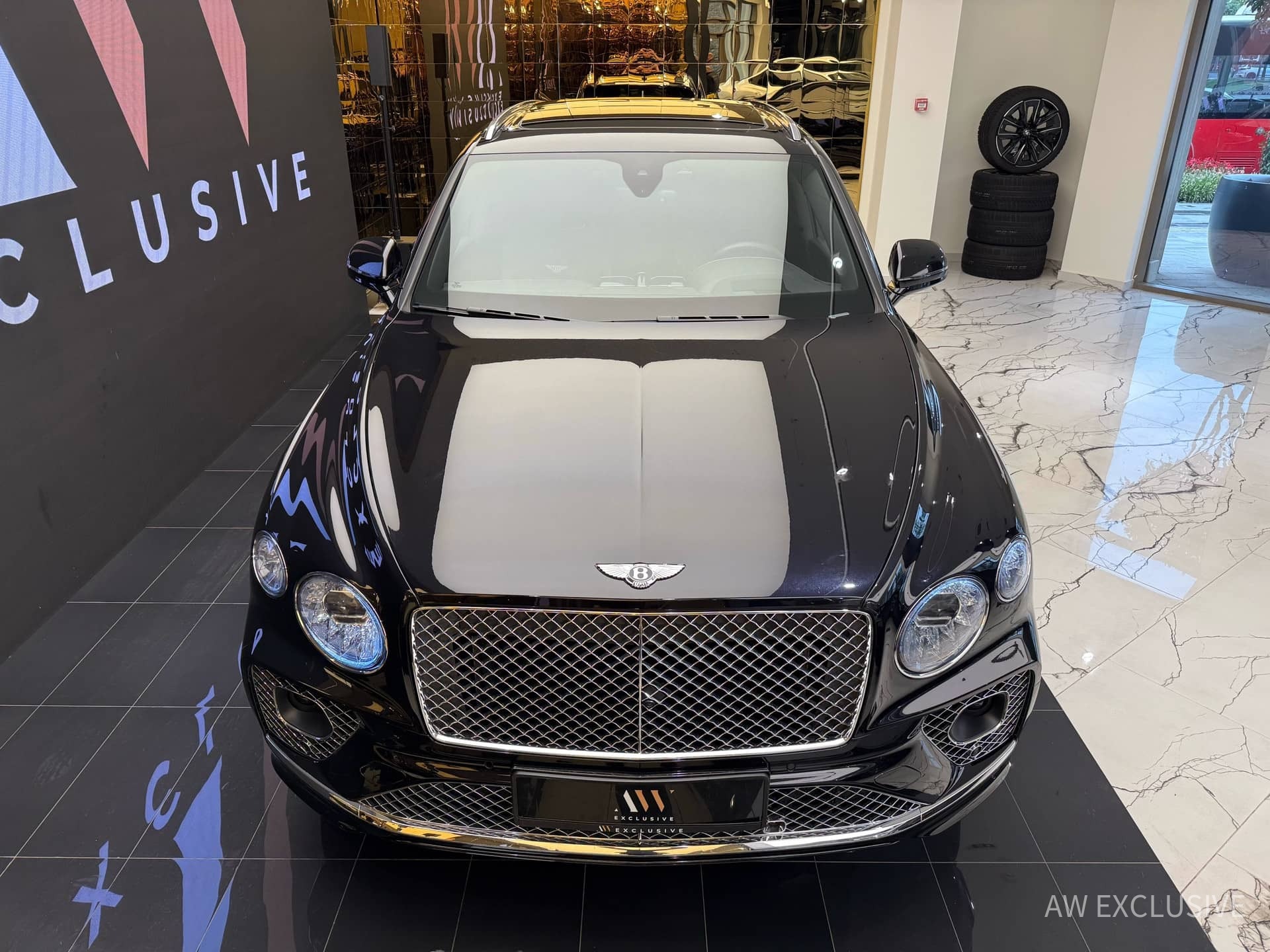 Bentley Bentayga V8