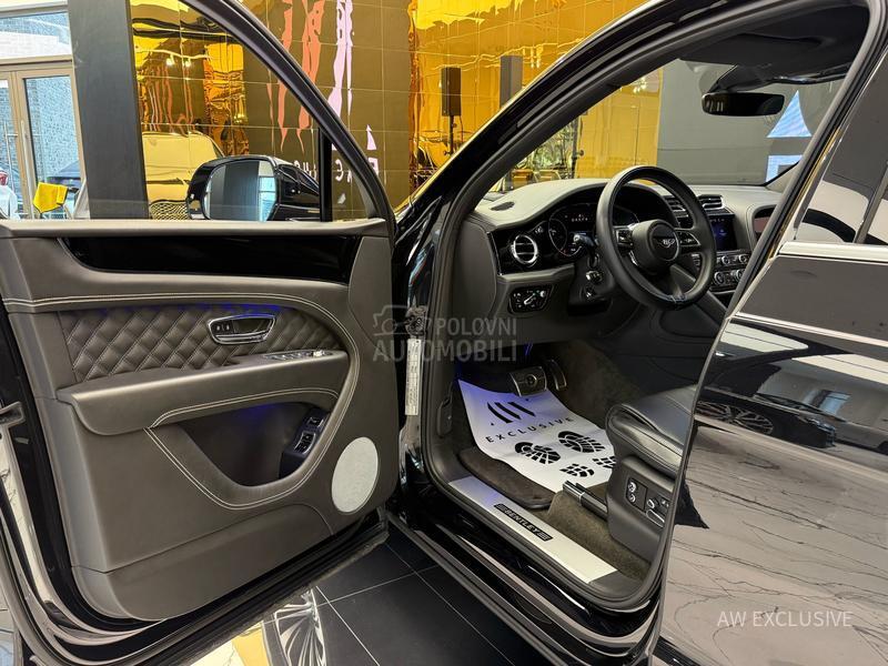 Bentley Bentayga V8