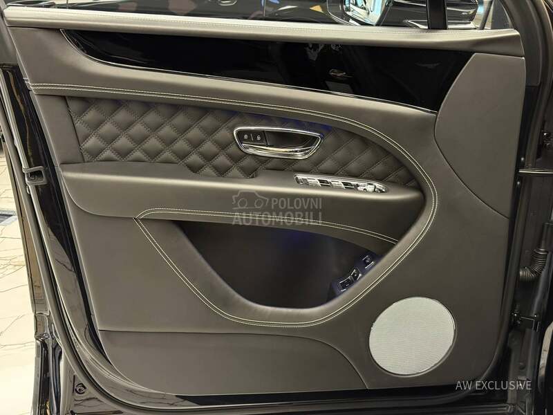Bentley Bentayga V8