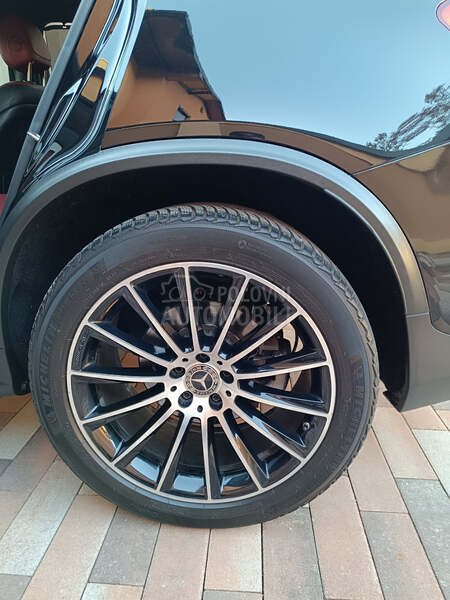 Mercedes Benz GLC 250 AMG