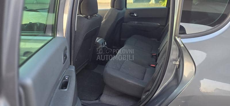 Peugeot 3008 1.6 HDI N.A.V.I