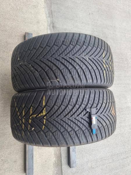 Star Performer 235/35 R19 Zimska