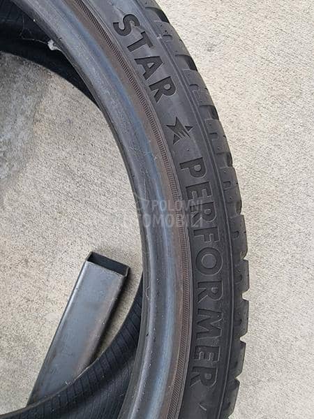 Star Performer 235/35 R19 Zimska