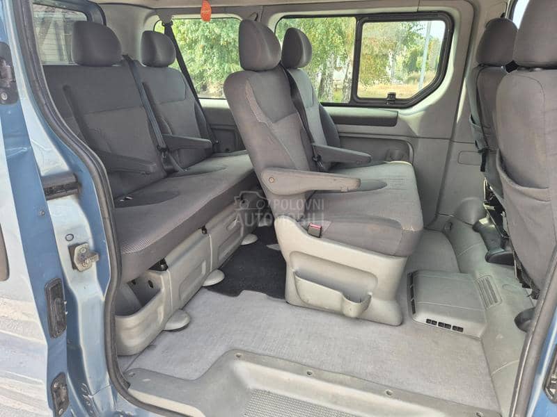 Opel Vivaro 2.5 CDTI TOUR