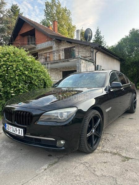 BMW 730 
