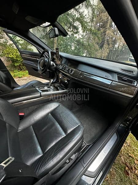 BMW 730 