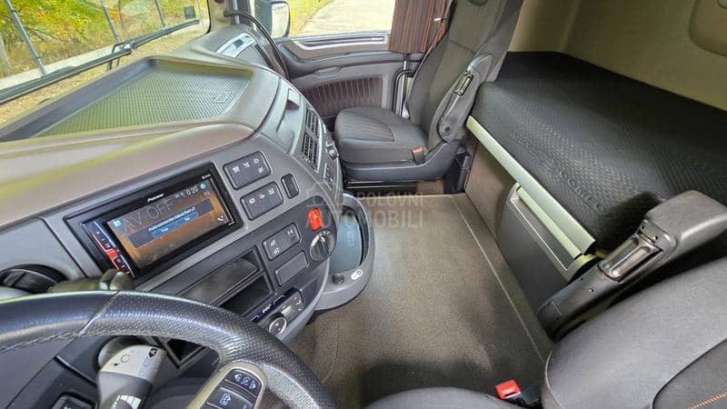 DAF XF 530 Standardni Tegljač
