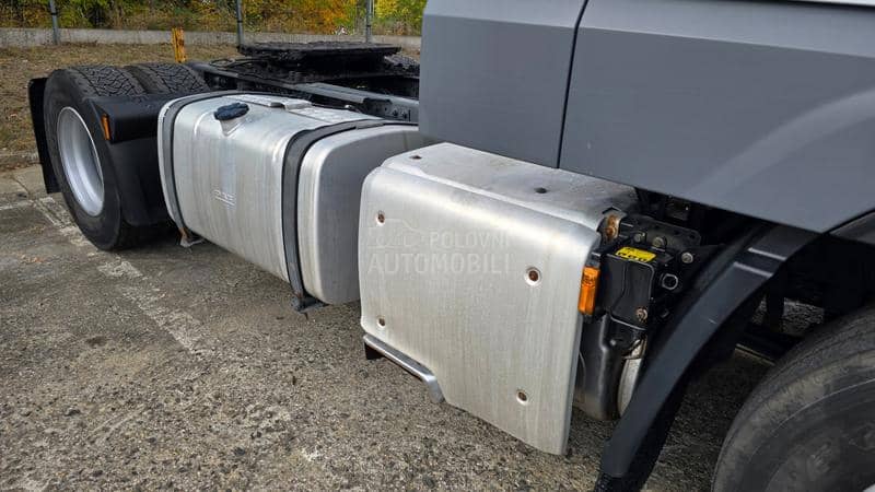 DAF XF 530 Standardni Tegljač