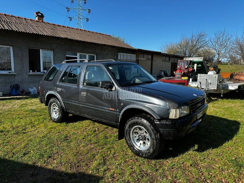 Opel Frontera 