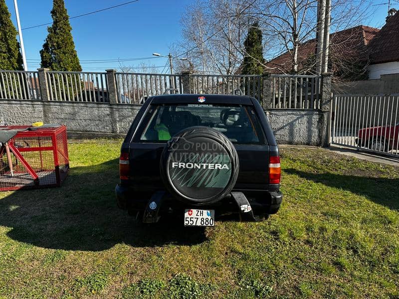 Opel Frontera 