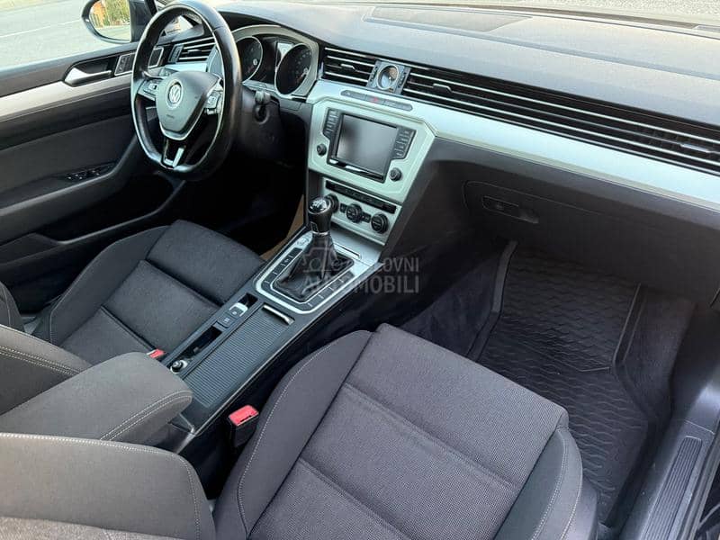 Volkswagen Passat B8 1.6tdi /FUL/LED/ Volkswagen Passat B8 1.6tdi /FUL/LED/