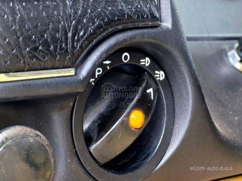 Mercedes Benz W123 300 D