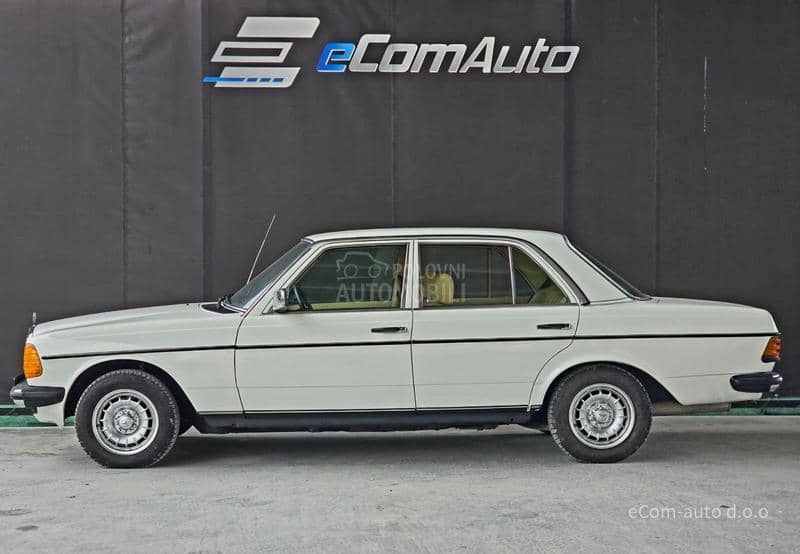 Mercedes Benz W123 300 D