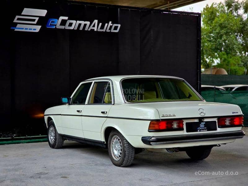 Mercedes Benz W123 300 D