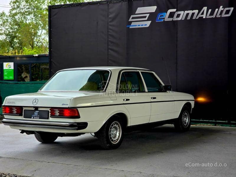 Mercedes Benz W123 300 D