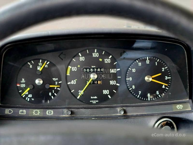 Mercedes Benz W123 300 D