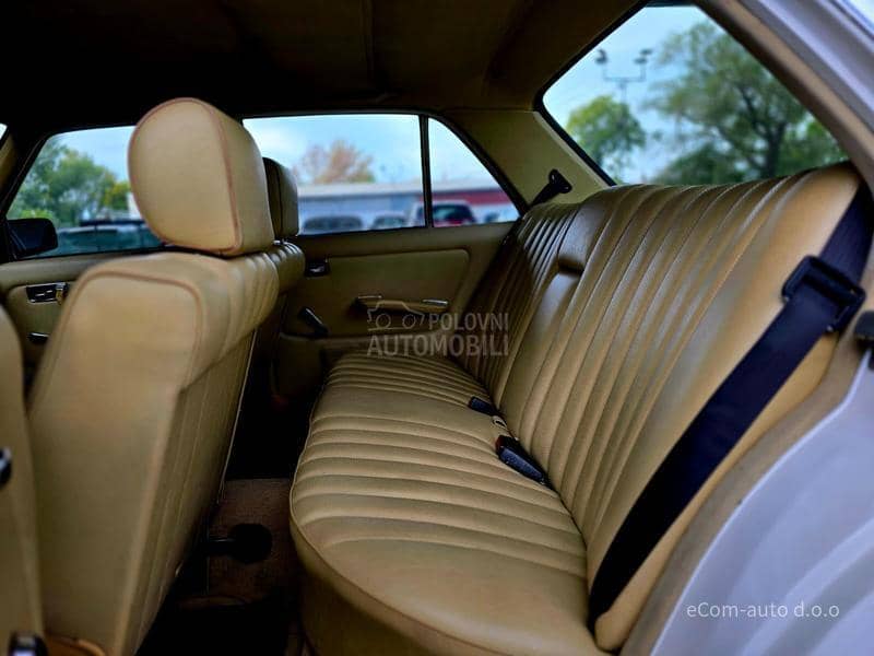 Mercedes Benz W123 300 D