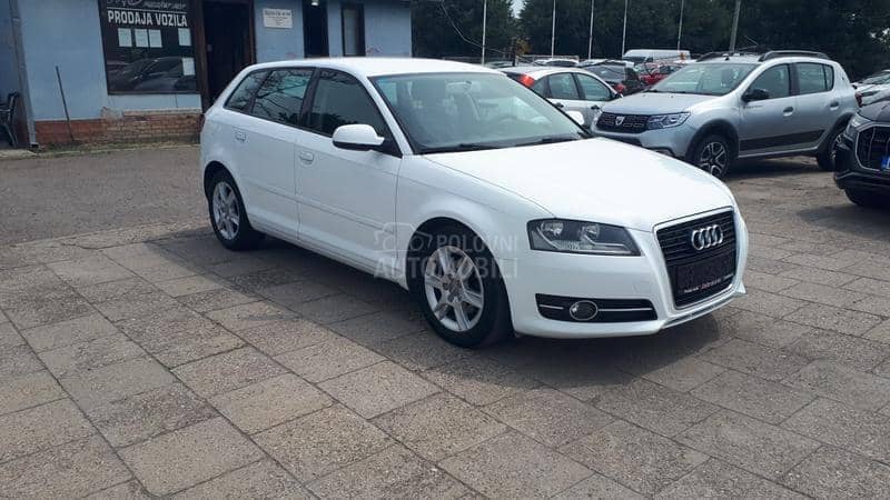 Audi A3 1.6td 77k w  NAV I