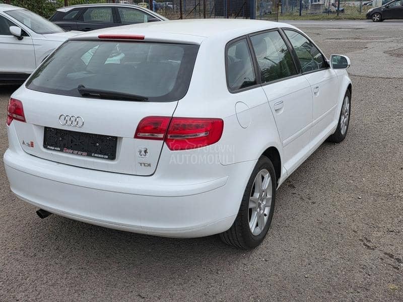 Audi A3 1.6td 77k w  NAV I