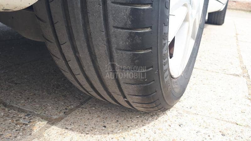 Audi A3 1.6td 77k w  NAV I