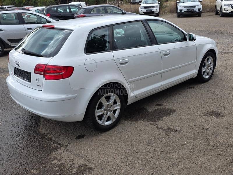 Audi A3 1.6td 77k w  NAV I