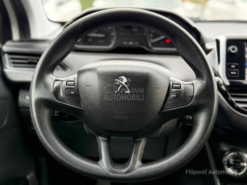 Peugeot 208 RATA 89E