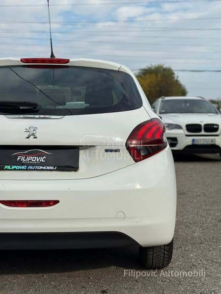 Peugeot 208 RATA 89E