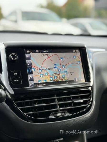 Peugeot 208 RATA 89E