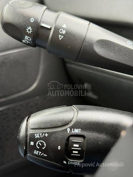 Peugeot 208 RATA 89E