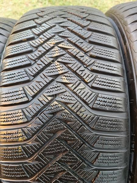 Laufenn 235/55 R19 Zimska